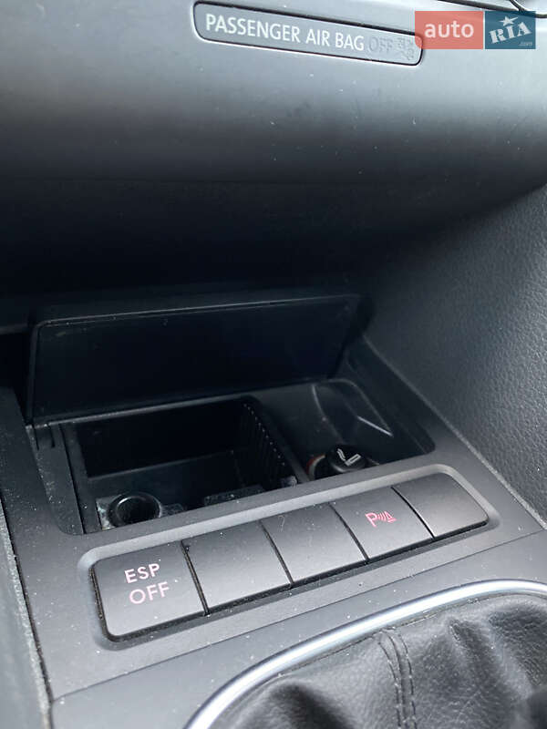 Хетчбек Volkswagen Golf 2010 в Луцьку