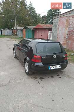 Хетчбек Volkswagen Golf 1999 в 