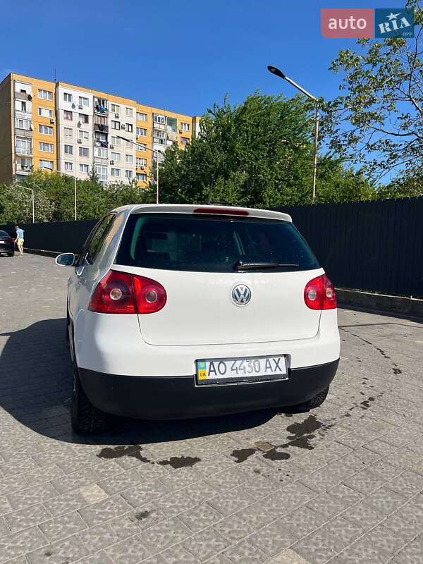 Хетчбек Volkswagen Golf 2008 в Ужгороді