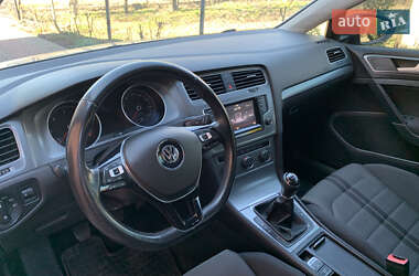 Універсал Volkswagen Golf 2015 в 