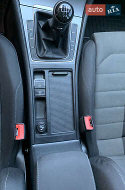 Універсал Volkswagen Golf 2015 в 