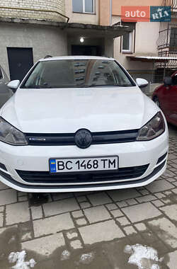 Універсал Volkswagen Golf 2015 в Стрию