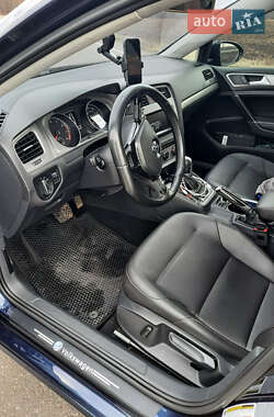 Универсал Volkswagen Golf 2015 в 