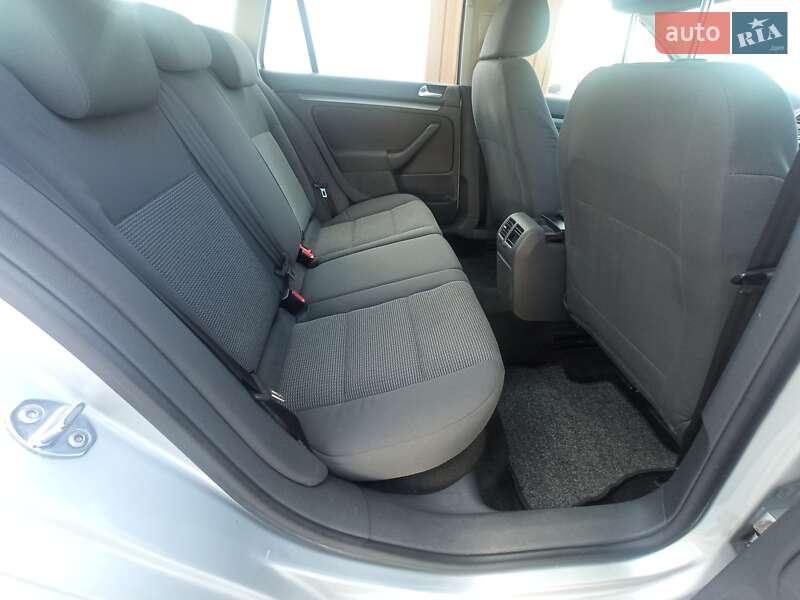 Универсал Volkswagen Golf 2007 в Киеве