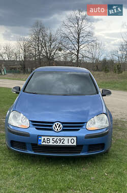 Хэтчбек Volkswagen Golf 2005 в Виннице