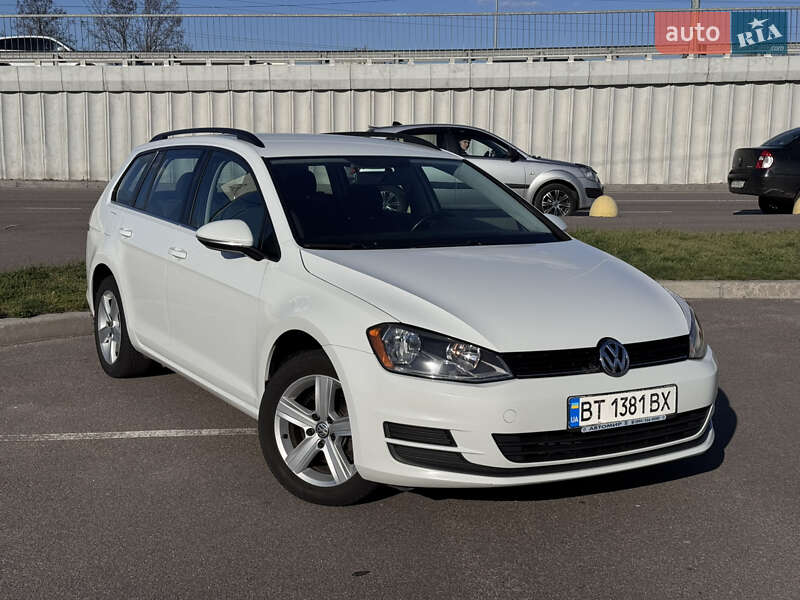 Универсал Volkswagen Golf 2015 в 