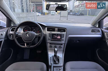 Универсал Volkswagen Golf 2015 в 