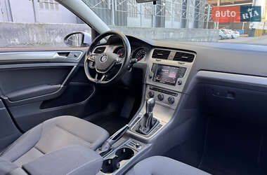 Универсал Volkswagen Golf 2015 в 