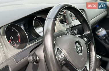 Универсал Volkswagen Golf 2014 в 