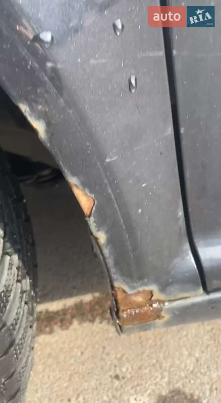 Хетчбек Volkswagen Golf 2003 в Києві