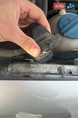 Хэтчбек Volkswagen Golf 2010 в 