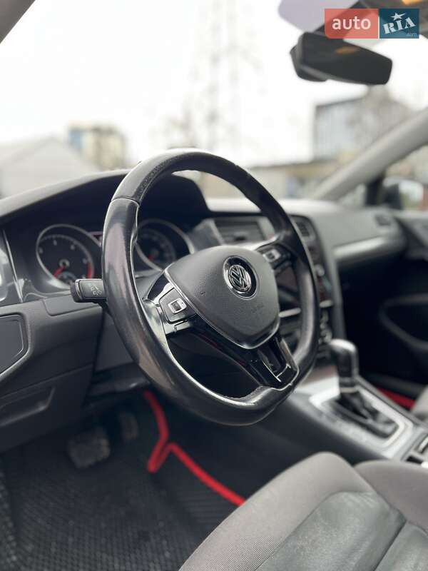 Универсал Volkswagen Golf 2018 в Львове