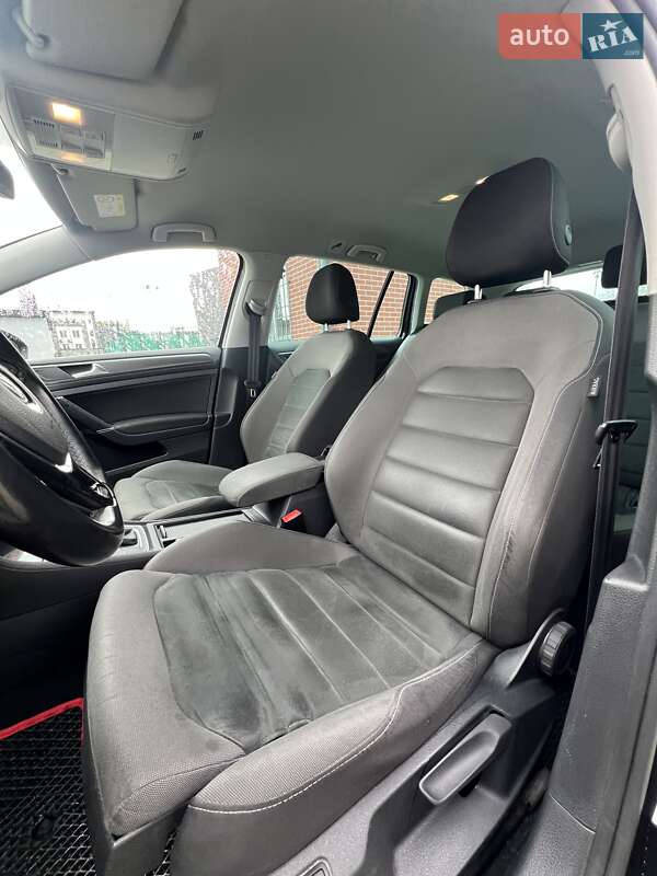 Универсал Volkswagen Golf 2018 в Львове