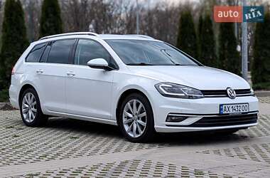 Універсал Volkswagen Golf 2017 в 