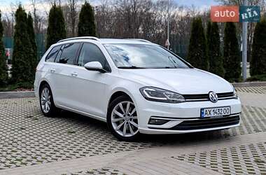 Універсал Volkswagen Golf 2017 в 