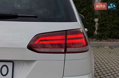 Універсал Volkswagen Golf 2017 в 
