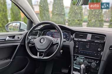 Універсал Volkswagen Golf 2017 в 