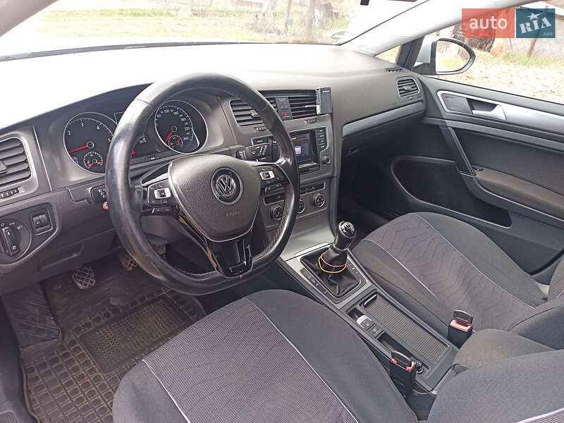 Універсал Volkswagen Golf 2014 в Богодухіву