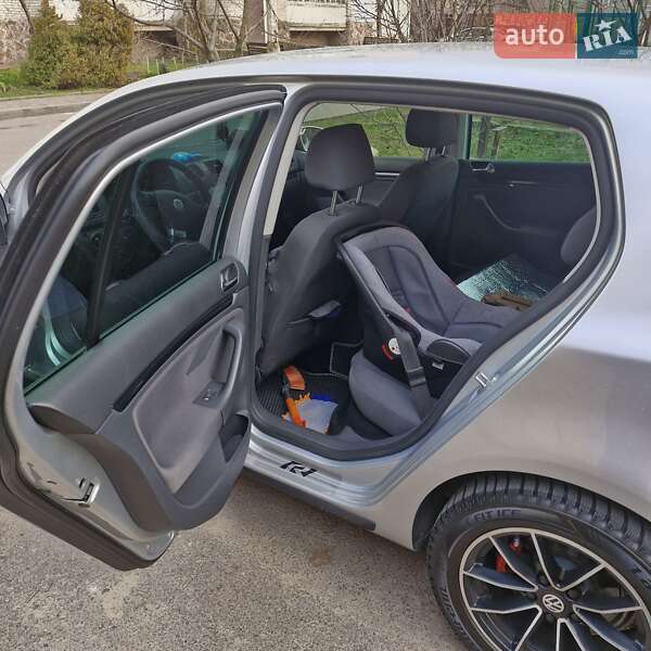 Хэтчбек Volkswagen Golf 2007 в Ивано-Франковске