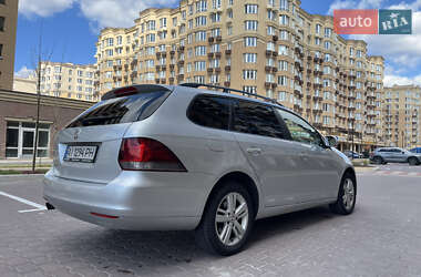 Універсал Volkswagen Golf 2012 в 
