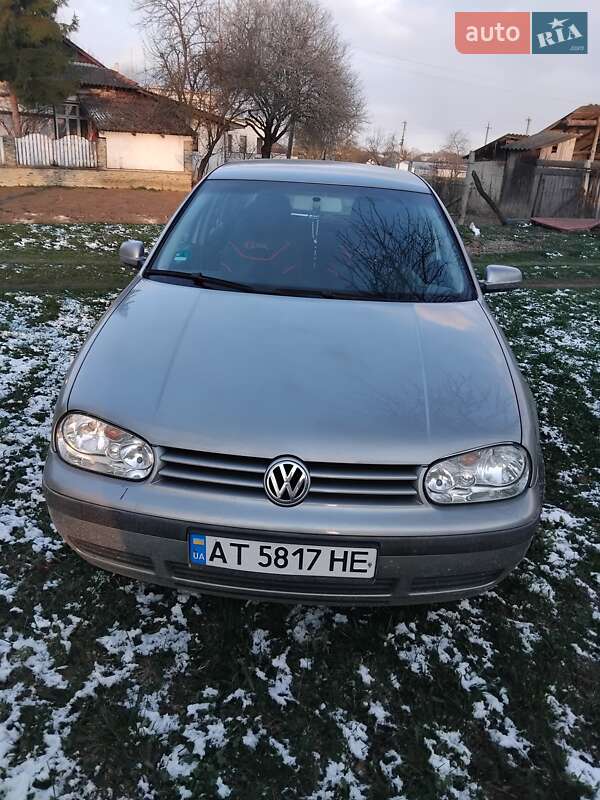 Volkswagen Golf 2003