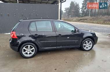 Хэтчбек Volkswagen Golf 2006 в 