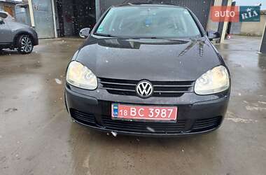 Хэтчбек Volkswagen Golf 2006 в 