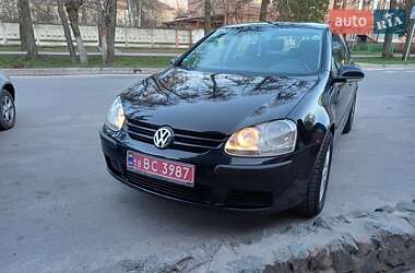 Хэтчбек Volkswagen Golf 2006 в 