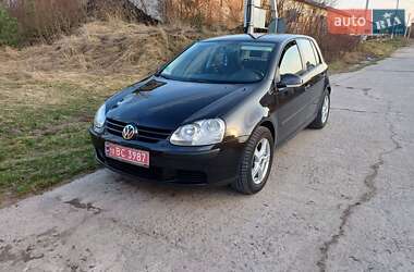 Хэтчбек Volkswagen Golf 2006 в 
