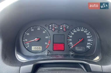 Хэтчбек Volkswagen Golf 2000 в 