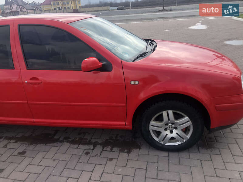 Хэтчбек Volkswagen Golf 1998 в Драчинцах