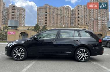 Универсал Volkswagen Golf 2019 в 