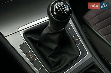 Универсал Volkswagen Golf 2015 в 