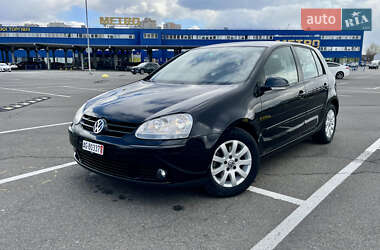 Хэтчбек Volkswagen Golf 2009 в 