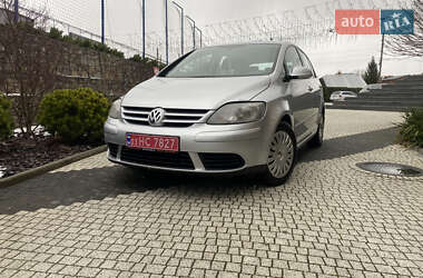 Хетчбек Volkswagen Golf 2007 в 