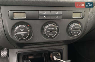Хетчбек Volkswagen Golf 2007 в 