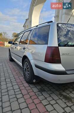 Універсал Volkswagen Golf 2000 в 