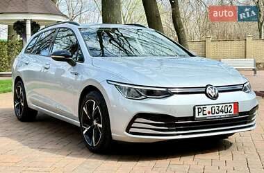 Универсал Volkswagen Golf 2022 в 