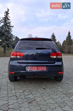 Хетчбек Volkswagen Golf 2010 в 