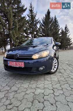 Хетчбек Volkswagen Golf 2010 в 