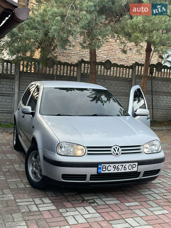 Хэтчбек Volkswagen Golf 1997 в 