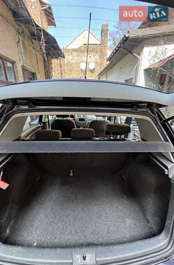 Хетчбек Volkswagen Golf 2007 в 