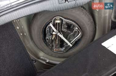 Хетчбек Volkswagen Golf 2002 в 