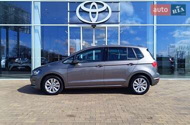 Хэтчбек Volkswagen Golf 2014 в 