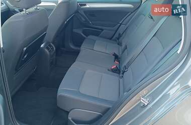 Хэтчбек Volkswagen Golf 2014 в 