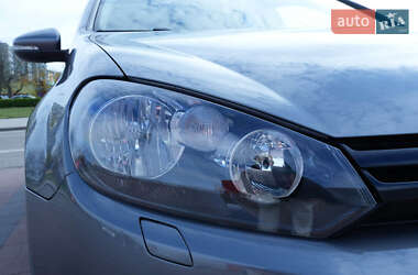 Хэтчбек Volkswagen Golf 2011 в 
