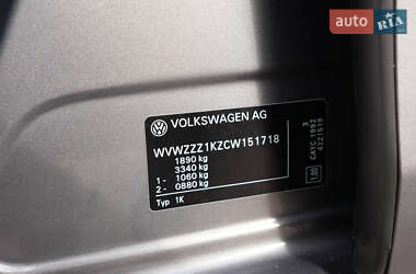 Хэтчбек Volkswagen Golf 2011 в 