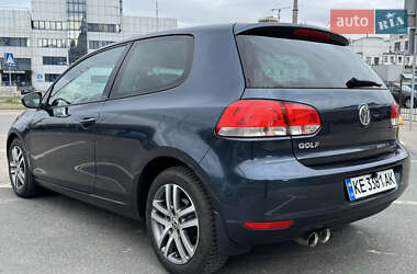 Хэтчбек Volkswagen Golf 2009 в 