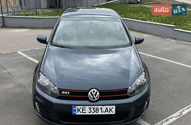 Хэтчбек Volkswagen Golf 2009 в 