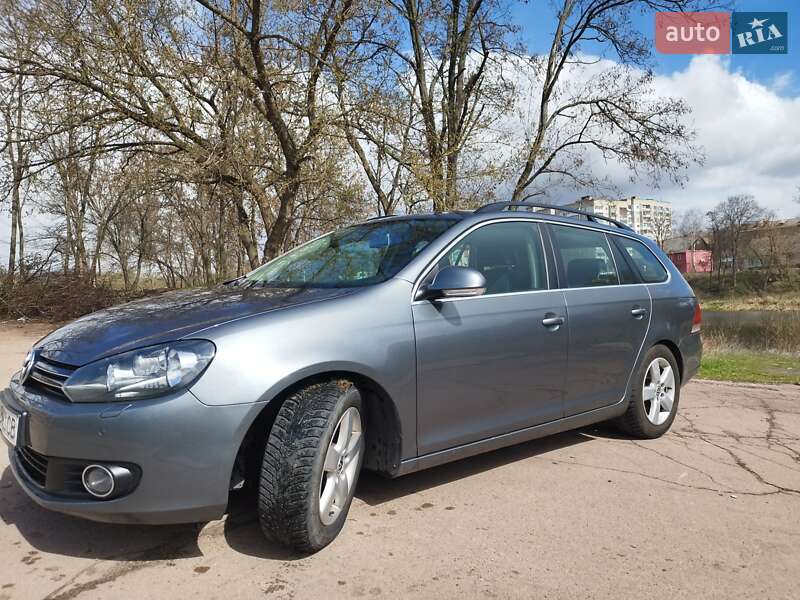 Универсал Volkswagen Golf 2012 в 